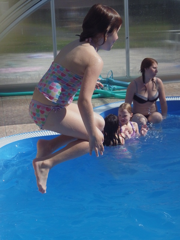 2013_06_17_13_bazén_04
